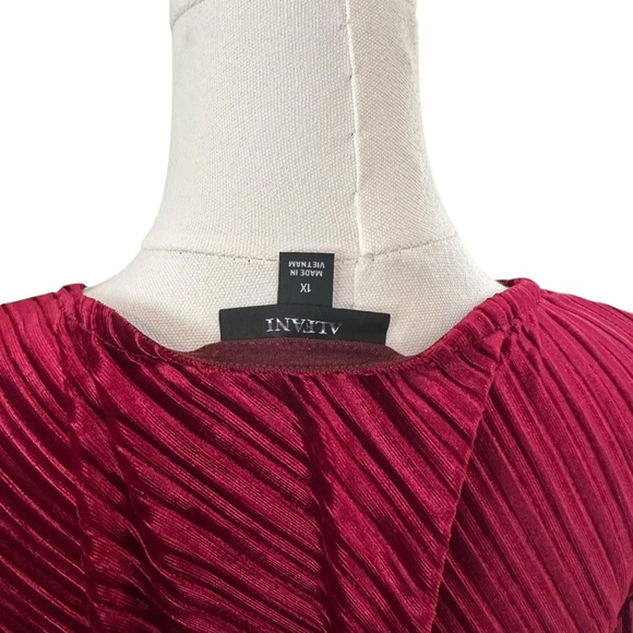 Alfani Women's 1X Burgundy Pink Soft Velvet Pleated PLUS Stretch Curvy Blouse - Picture 5 of 5